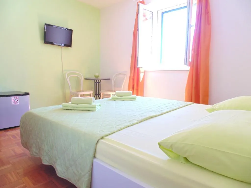 Guest House Petricevic Сплит
